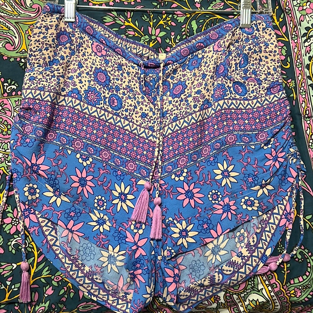 Vintage Spell Shorts size L